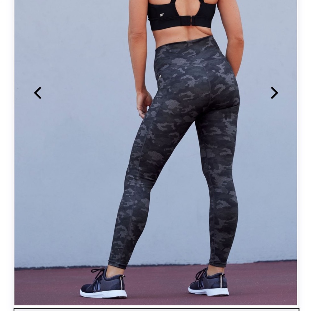 Fabletics black/grey camo 7/8 leggings